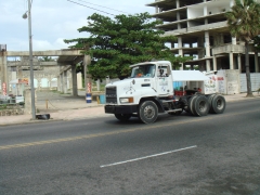 Mack CH613