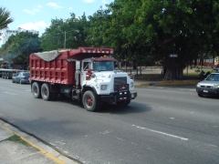 Mack DM600 6x4