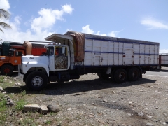 Mack R Model 6x4