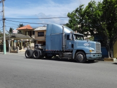 Freightliner FLD120