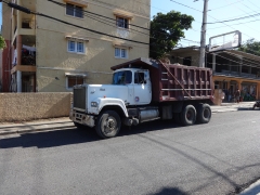 Mack SuperLiner 6x4