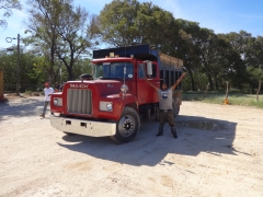 Mack R Model 6x4