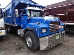 Mack RD 8x4