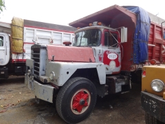 Mack R Model 6x4