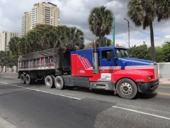 Kenworth T600