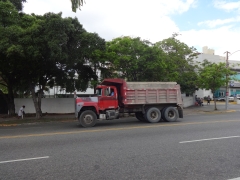 Mack R Model 6x4