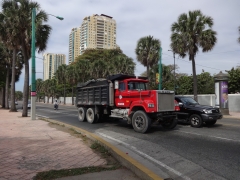 Mack SuperLiner 6x4