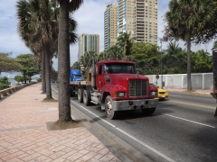 Mack CH613