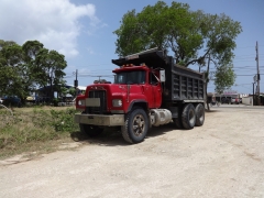 Mack R Model 6x4