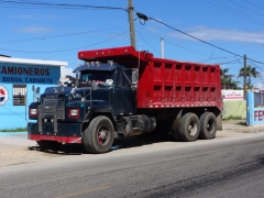 Mack RD 6x4