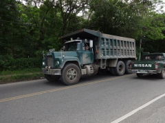 Mack R Model 6x4