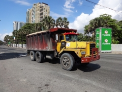 Mack DM800 6x4