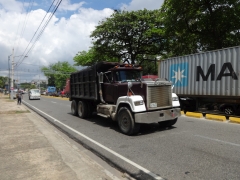 Mack SuperLiner 6x4