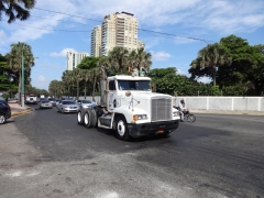 Freightliner FLD120