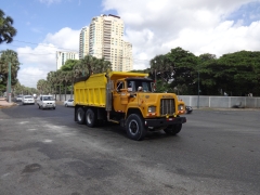 Mack R Model 6x4