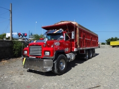 Mack RD 8x4