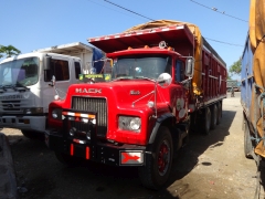 Mack DM600 8x4