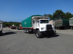 Mack DM600 8x4