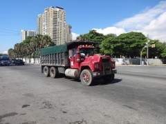 Mack R Model 6x4