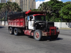 Mack R Model 6x4