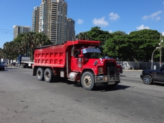 Mack R Model 6x4