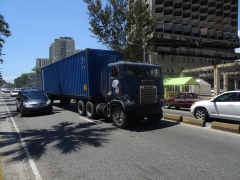 Freightliner FLA / Mack 