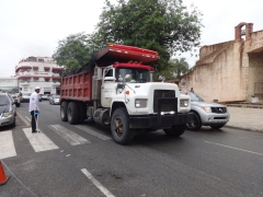 Mack R Model 6x4