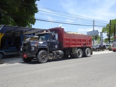 Mack R Model 6x4