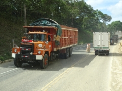 Mack R Model 6x4