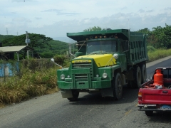 Mack DM800 6x4