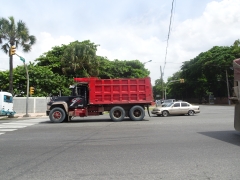 Mack R Model 6x4