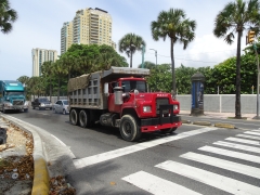 Mack R Model 6x4