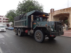 Mack DM800 6x4