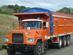 Mack DM600 8x4 