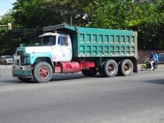 Mack R Model 6x4