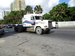 Freightliner FLD120