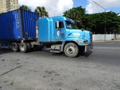 Freightliner FLD112 