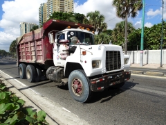 Mack R Model 6x4