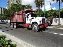 Mack R Model 6x4