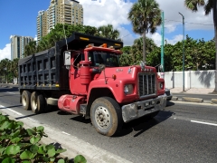 Mack R Model 6x4