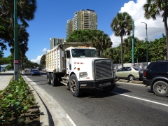 Freightliner FLD120 SD 6x4 