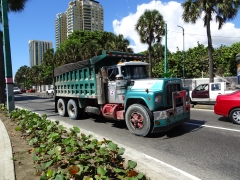 Mack R Model 6x4