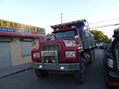 Mack R Model 6x4