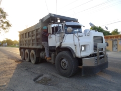 Mack DM600 8x4 