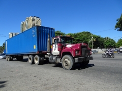 Mack R Model 6x4