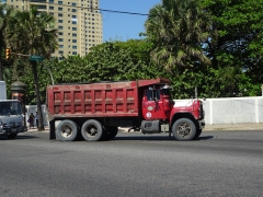 Mack R Model 6x4