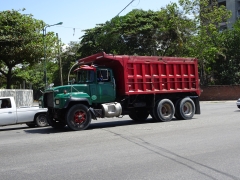 Mack RD 6x4