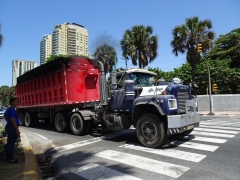 Mack R Model 6x4