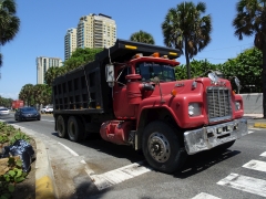 Mack R Model 6x4