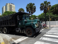 Mack R Model 6x4